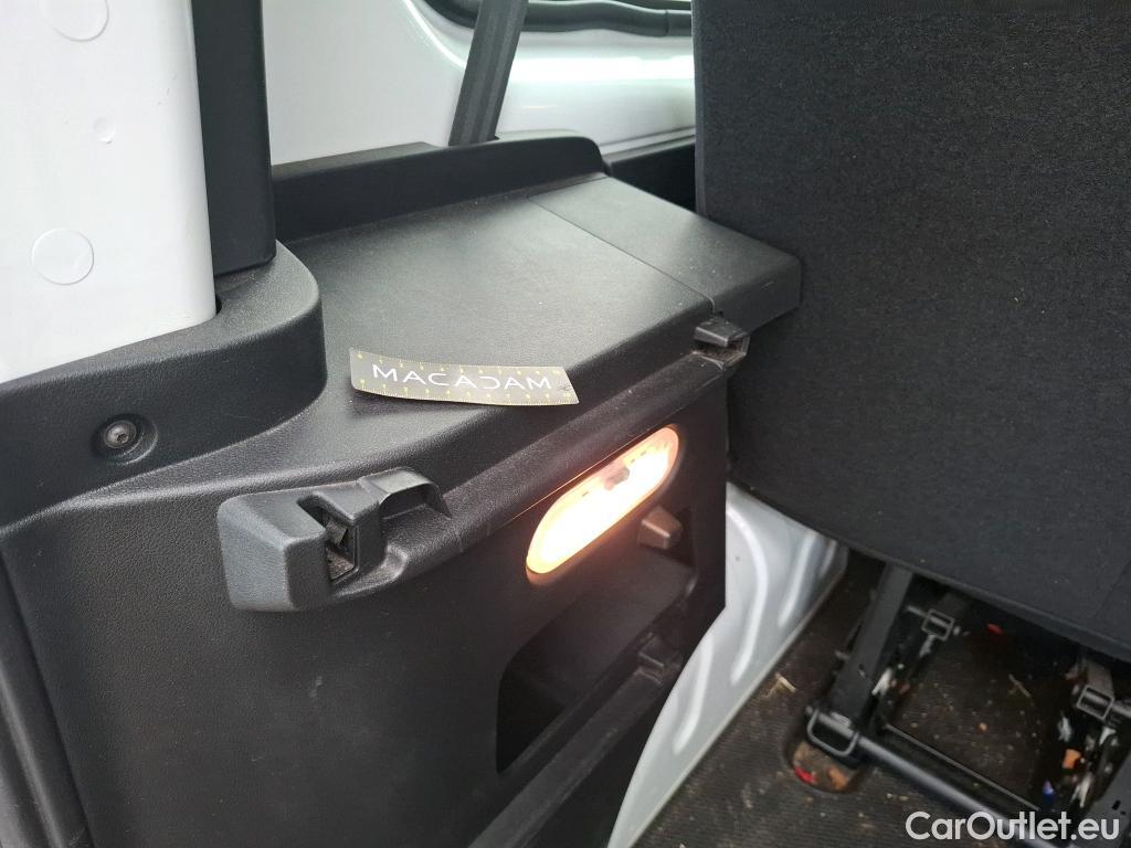  Renault  Trafic RENAULT  4p Combi Zen L1 Energy dCi 125 8 places #10