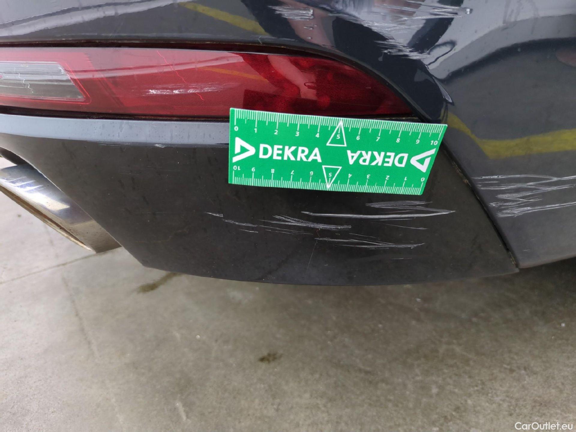  Peugeot  508 PEUGEOT  / 2018 / 5P / Berline HYBRID 225 E-EAT8 GT #95