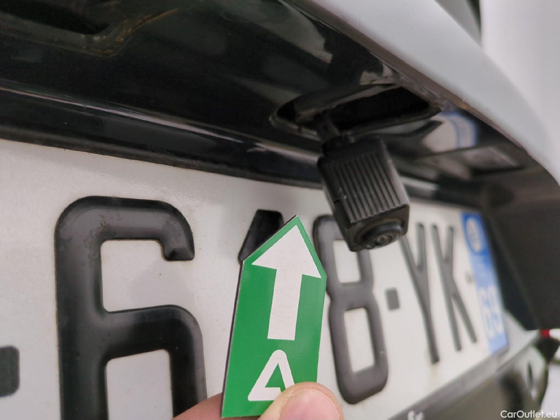  Peugeot  508 PEUGEOT  / 2018 / 5P / Berline HYBRID 225 E-EAT8 GT #101