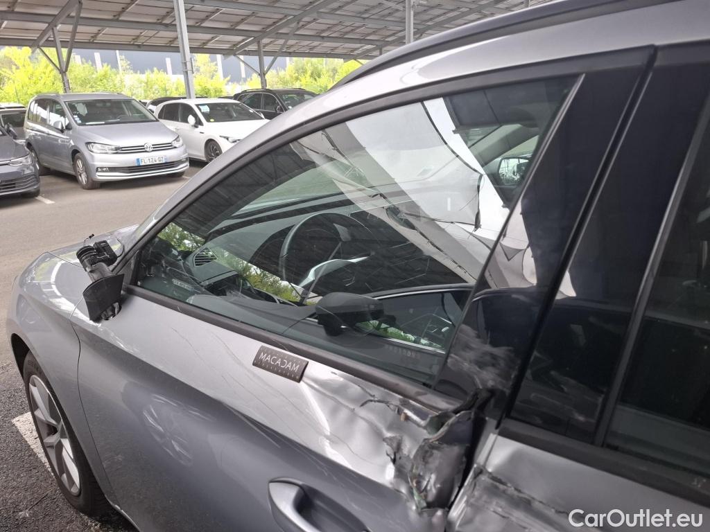  Seat  Leon SEAT  Sportstourer / 2020 / 5P / Break 1.0 eTSI 110 DSG S&S Style Business #40