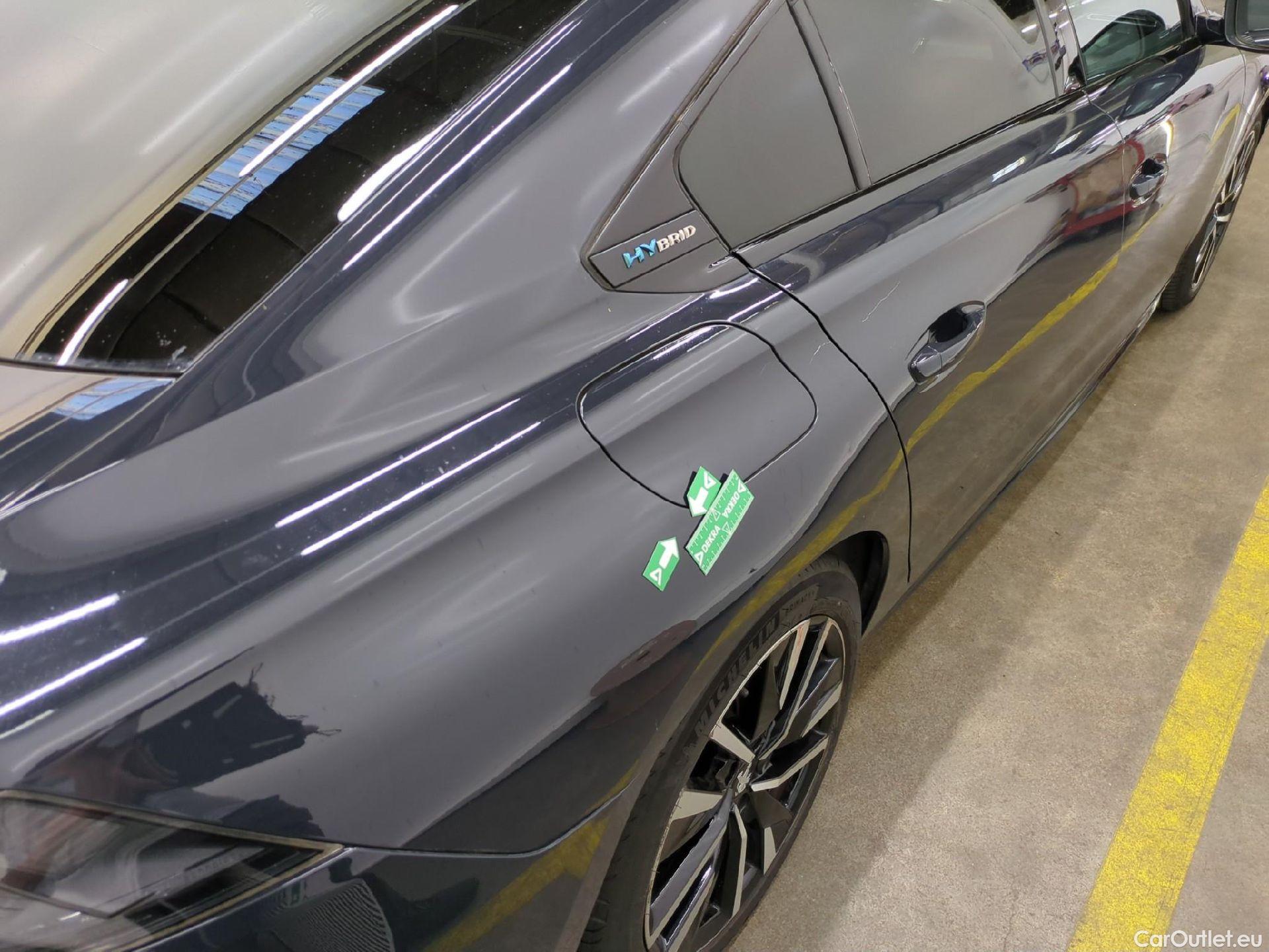  Peugeot  508 PEUGEOT  / 2018 / 5P / Berline HYBRID 225 E-EAT8 GT #28