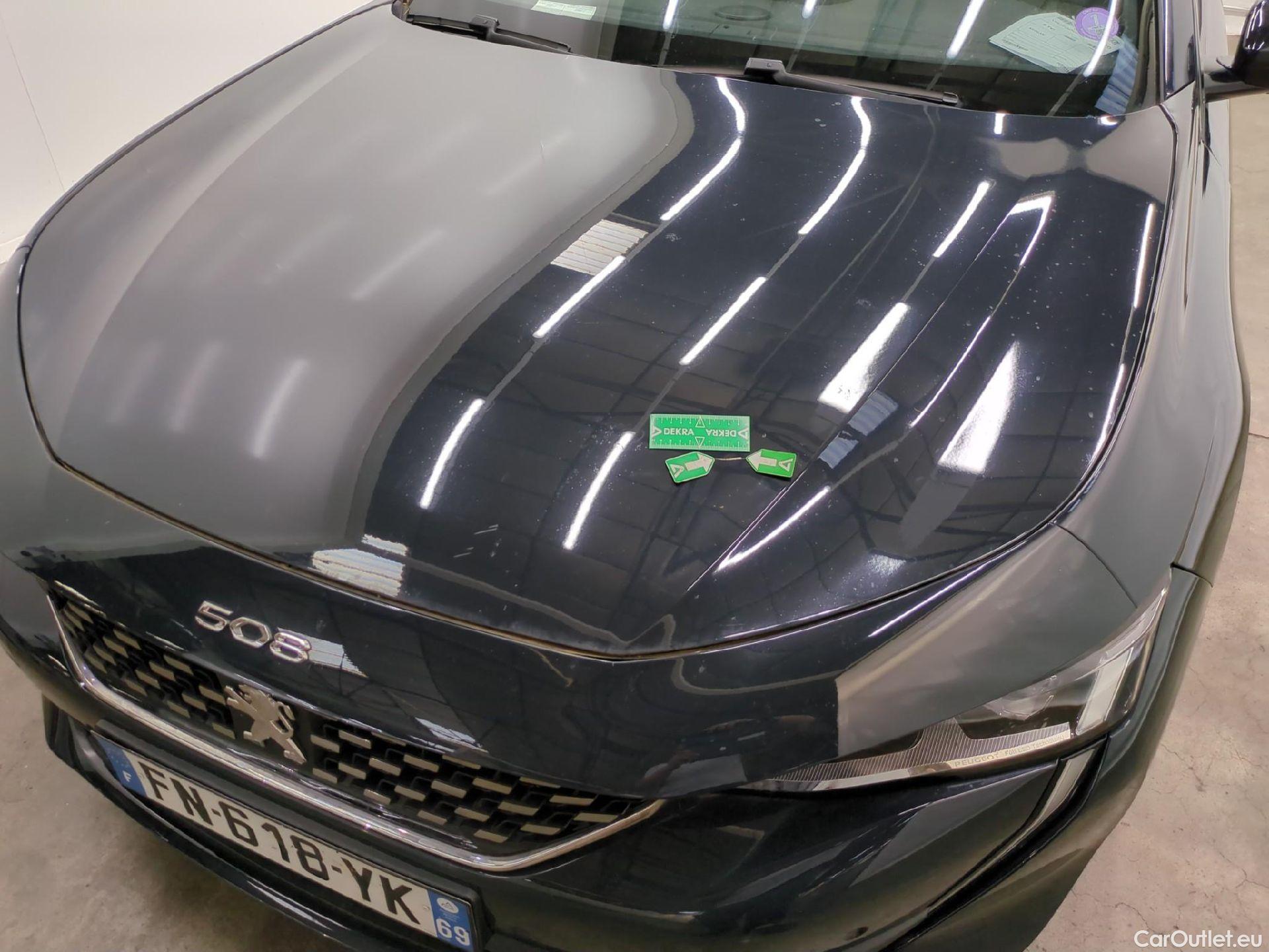  Peugeot  508 PEUGEOT  / 2018 / 5P / Berline HYBRID 225 E-EAT8 GT #56