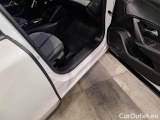  Peugeot  2008 PEUGEOT  / 2019 / 5P / CROSSOVER BLUEHDI 130 EAT8 ALLURE PACK S/S AUT. #72