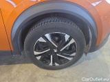  Peugeot  2008 PEUGEOT  / 2019 / 5P / CROSSOVER PURETECH 130 EAT8 ALLURE S/S AUT. #64