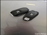  Peugeot  3008 PEUGEOT  / 2020 / 5P / SUV BLUEHDI 130 EAT8 SeS ALLURE #71
