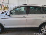  Volkswagen  Tiguan VOLKSWAGEN  / 2020 / 5P / SUV 1.5 TSI ACT ELEGANCE DSG #53