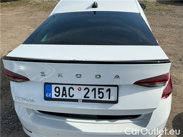  Skoda  Octavia  1.5TSI 110 Style 5d #9