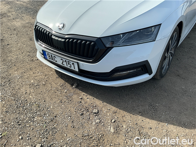  Skoda  Octavia  1.5TSI 110 Style 5d #10
