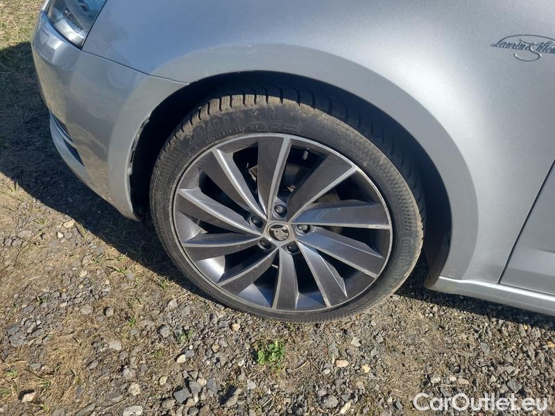  Skoda  Octavia  Lim.  (5E3)(03.2017->)  2.0TDI 110 L&K AT #7