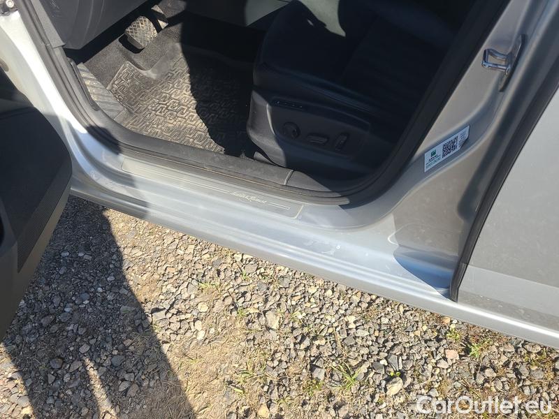  Skoda  Octavia  Lim.  (5E3)(03.2017->)  2.0TDI 110 L&K AT #13