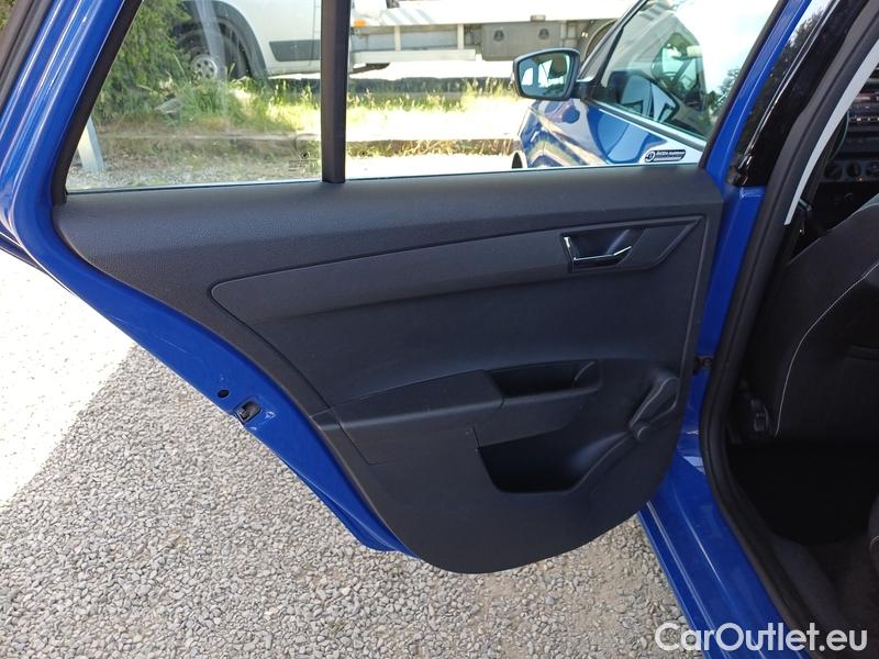  Skoda  Fabia  Combi (2015) Com.1.0TSI 70 Ambition 5d #10