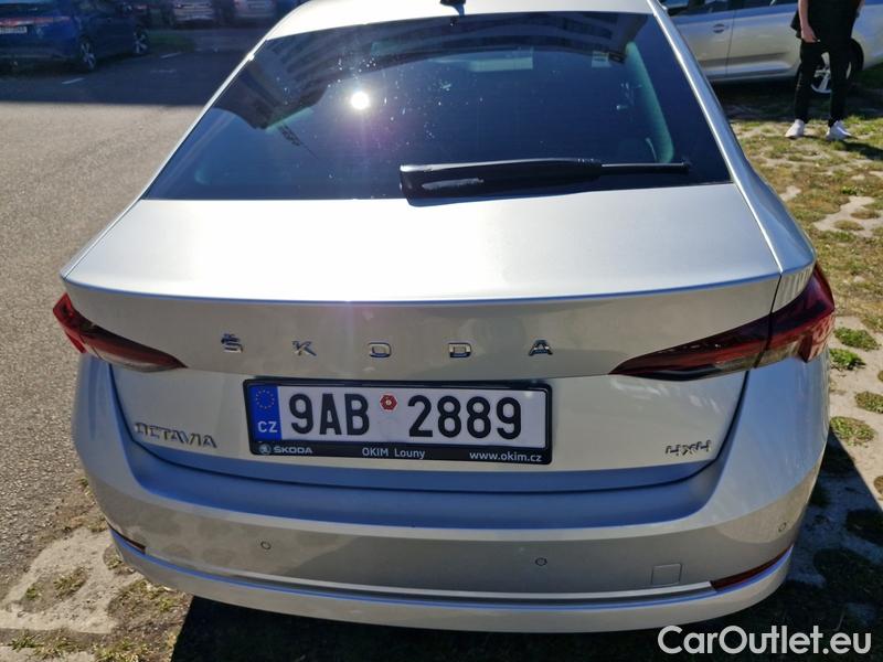  Skoda  Octavia  Lim. (NX3)(2020) Oct.2.0TDI 110 Style 4WD AT #13