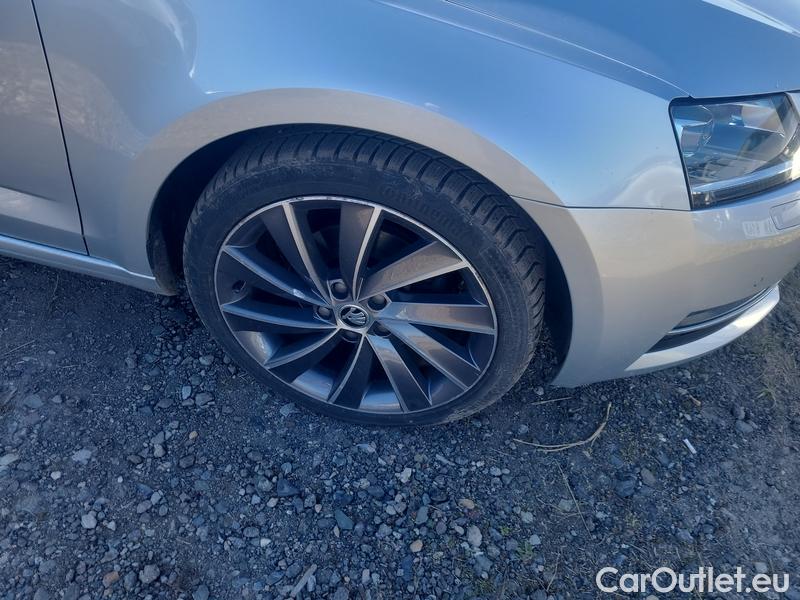  Skoda  Octavia  Lim.  (5E3)(03.2017->)  2.0TDI 110 L&K AT #3