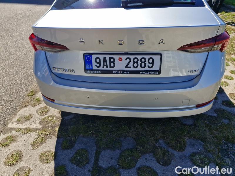  Skoda  Octavia  Lim. (NX3)(2020) Oct.2.0TDI 110 Style 4WD AT #11