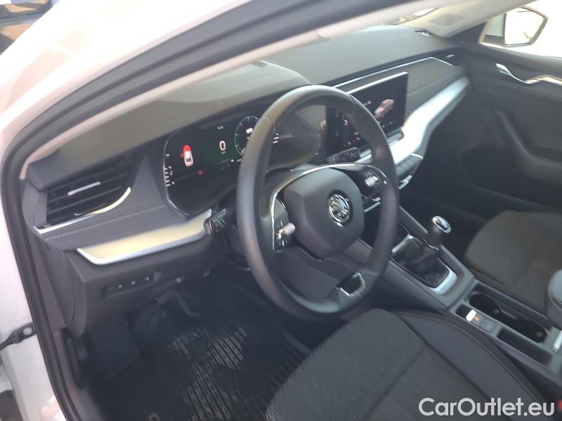  Skoda  Octavia  Lim. (NX3)(2020)  1.5TSI 110 Style 5d #7