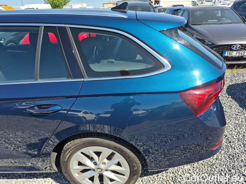  Skoda  Octavia  Combi (NX3)(2020) Oct.Combi 1.5TSI 110 Style Aut #10