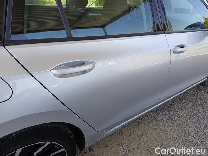  Volkswagen  Golf  VIII (CD1) (2019) Var 1.0TSI 81 Life #8