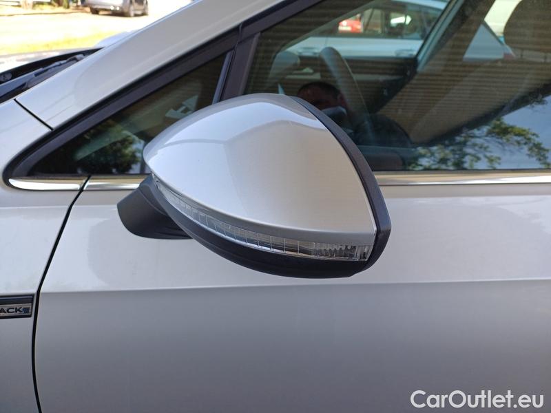 Volkswagen  Golf  VIII (CD1) (2019) Var.2.0TDI 147 ALL 4x4 AT #20
