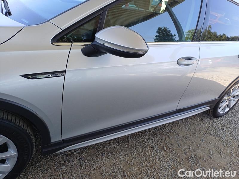  Volkswagen  Golf  VIII (CD1) (2019) Var.2.0TDI 147 ALL 4x4 AT #31
