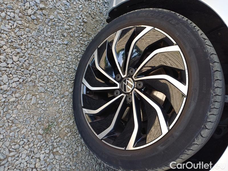  Volkswagen  Golf  VIII (CD1) (2019) Var 1.0TSI 81 Life #2