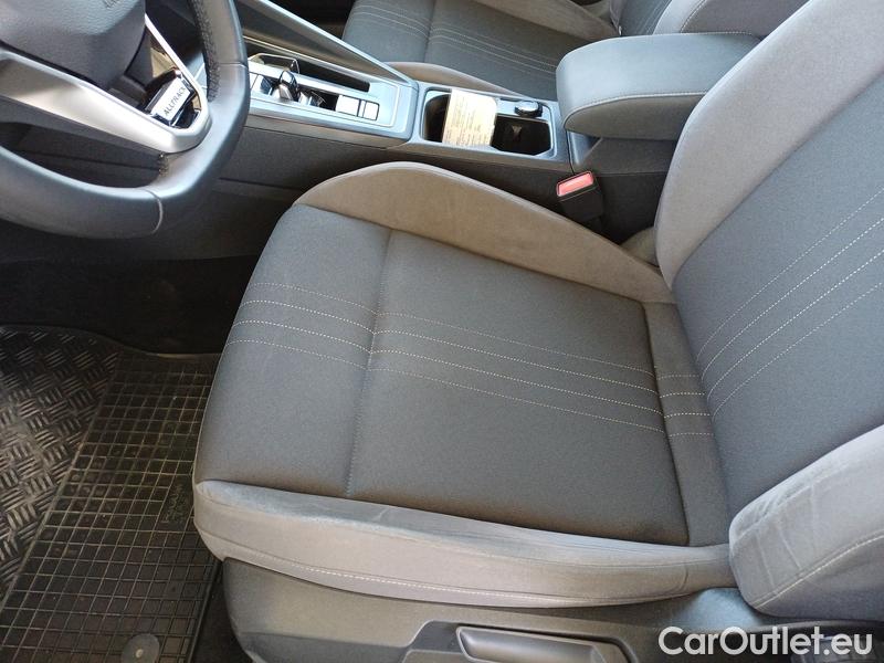  Volkswagen  Golf  VIII (CD1) (2019) Var.2.0TDI 147 ALL 4x4 AT #24