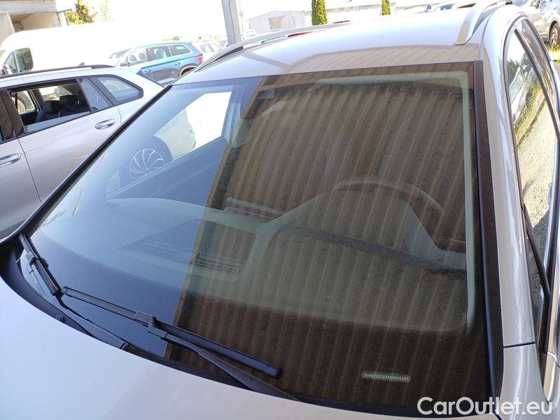  Volkswagen  Golf  VIII (CD1) (2019) Var.2.0TDI 147 ALL 4x4 AT #1