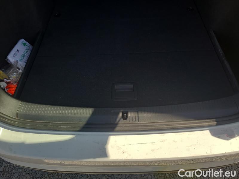  Volkswagen  Golf  VIII Variant (CG5) 2020 Var 1.5TSI EVO 110 HL #18
