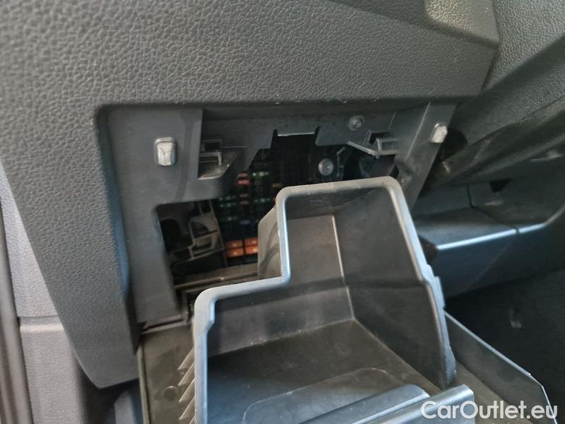  Volkswagen  Caddy  (SBB/SBJ)(2020)  2.0TDI 75 5d #11