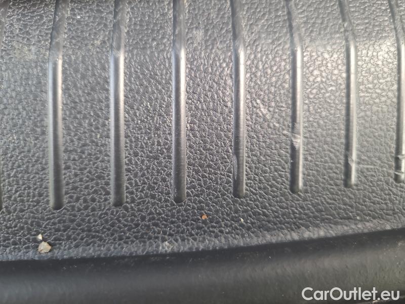  Volkswagen  Tiguan  Allspace (BJ2)(05.2021->) Tig.All.2.0TDI 110 Elegance AT #17