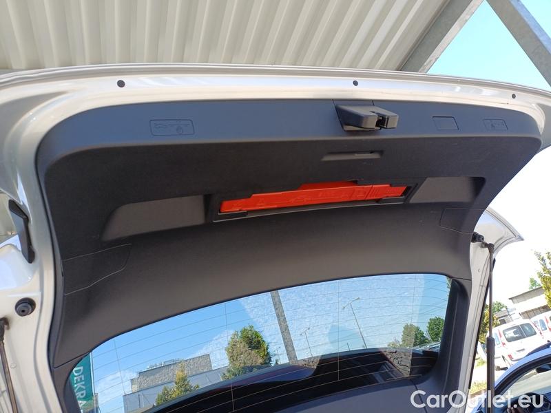  Volkswagen  Golf  VIII (CD1) (2019) Var.2.0TDI 147 ALL 4x4 AT #13
