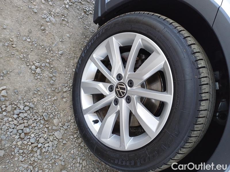  Volkswagen  Golf  VIII (CD1) (2019) Var.2.0TDI 147 ALL 4x4 AT #21