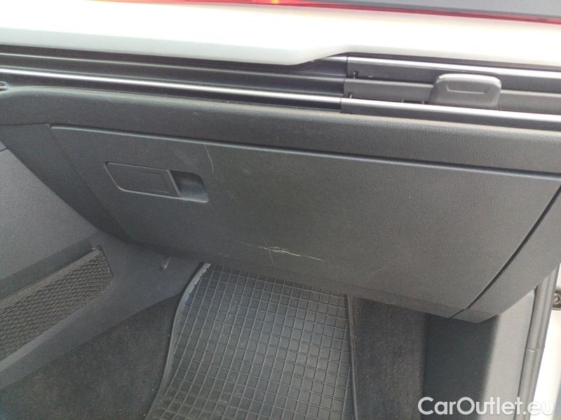  Volkswagen  Golf  VIII (CD1) (2019) Var 1.0TSI 81 Life #9