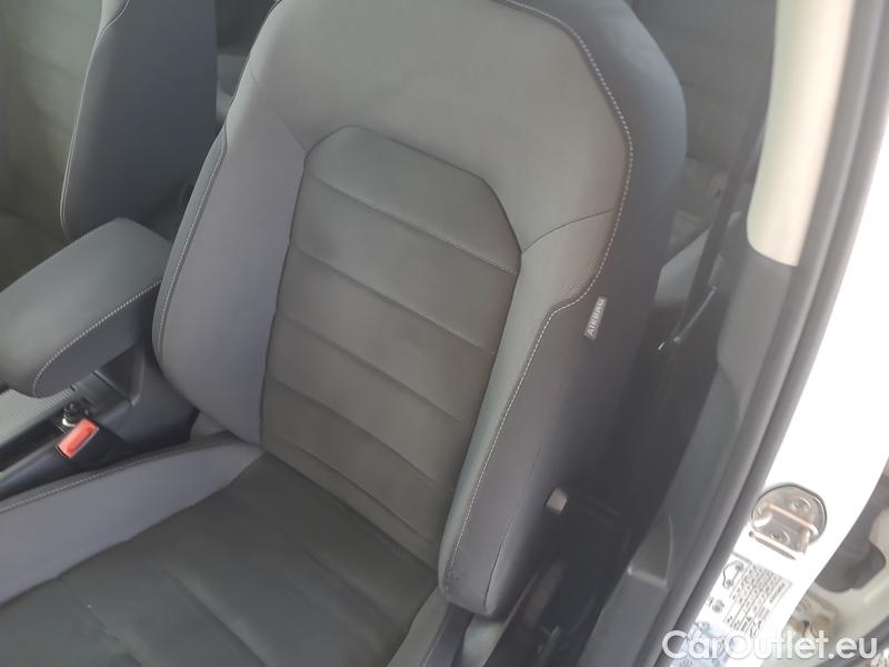  Volkswagen  Golf  VIII Variant (CG5) 2020 Var 1.5TSI EVO 110 HL #24