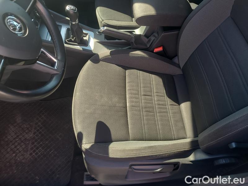  Skoda  Octavia  Combi  (5E5)(03.2017->) Co1.5TSI 110 Ambition #10