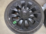  Tesla  Model Y TESLA  Long Range Dual Motor AWD 5d 378kW #39