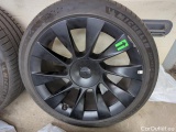  Tesla  Model Y TESLA  Long Range Dual Motor AWD 5d 378kW #43