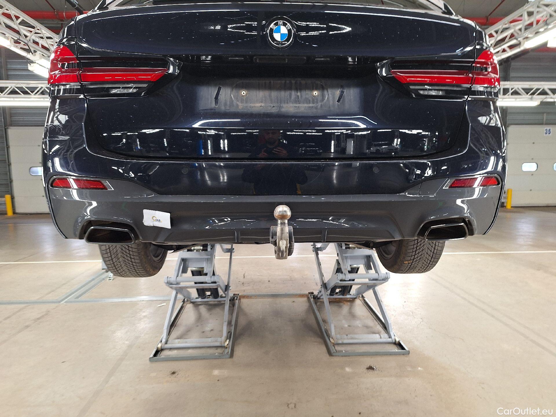  Bmw  Serie 5 BMW, 5-serie To FL'20, BMW 5 Reeks Touring 520i Aut. (120 kW) 5d #39