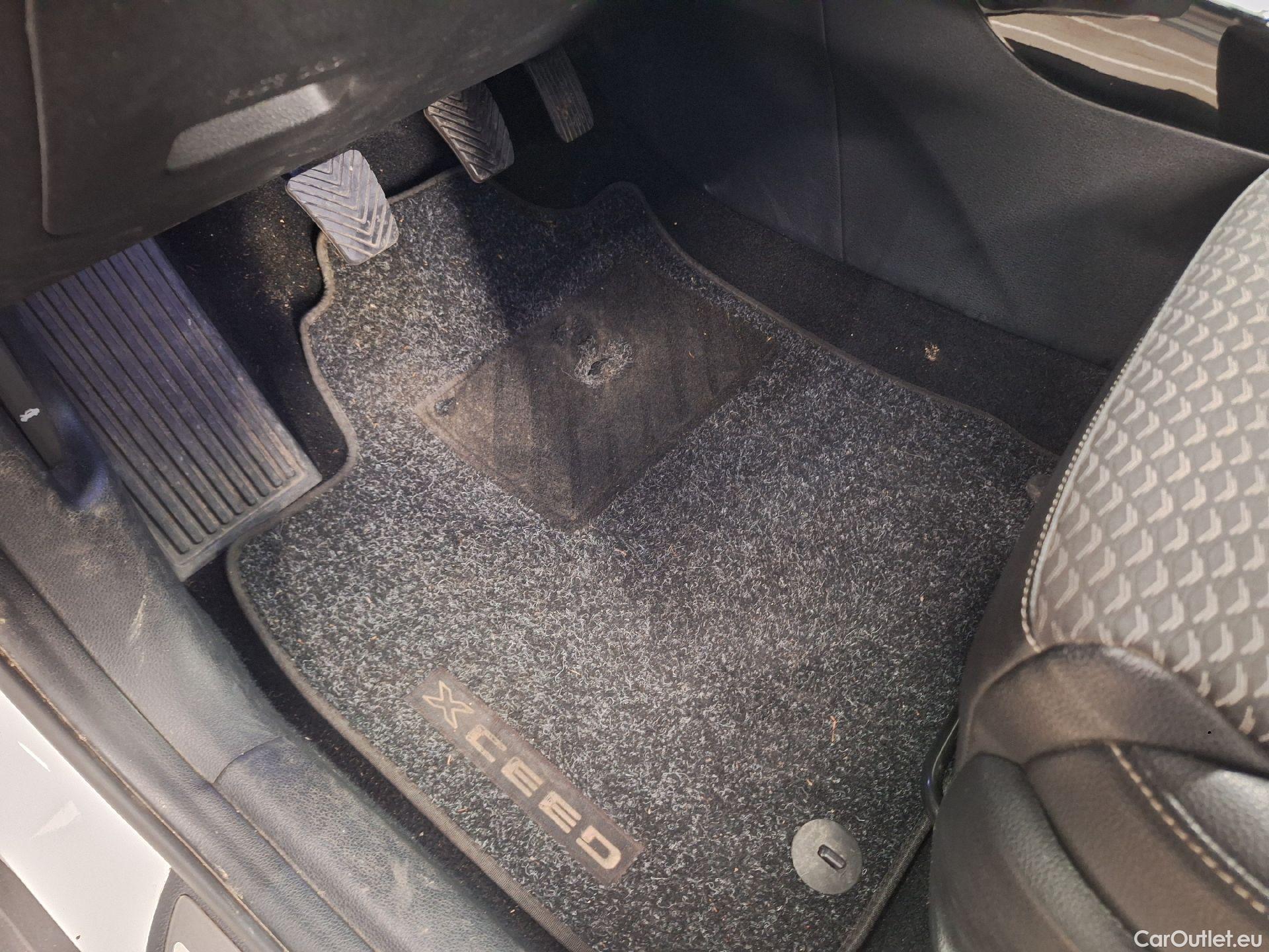  KIA  XCeed Kia,  '19, KIA  1.0 T-GDi 120 Pulse 5d #8