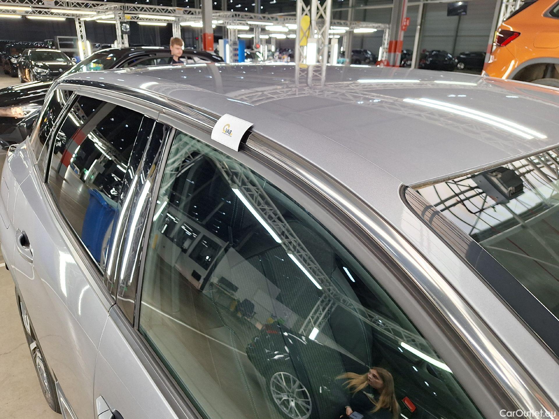  Peugeot  3008 Peugeot,  FL'20 PHEV, Peugeot  Hybrid 225 e-Auto8 Allure 5d #59