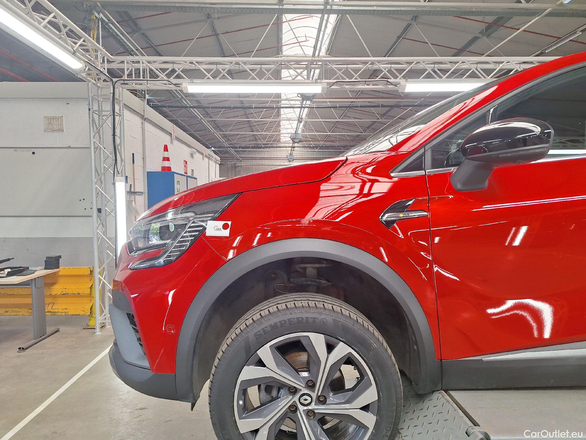  Renault  Captur Renault,  '19 PHEV, Renault  E-TECH Plug-in Hybrid R.S. Line 5d #15