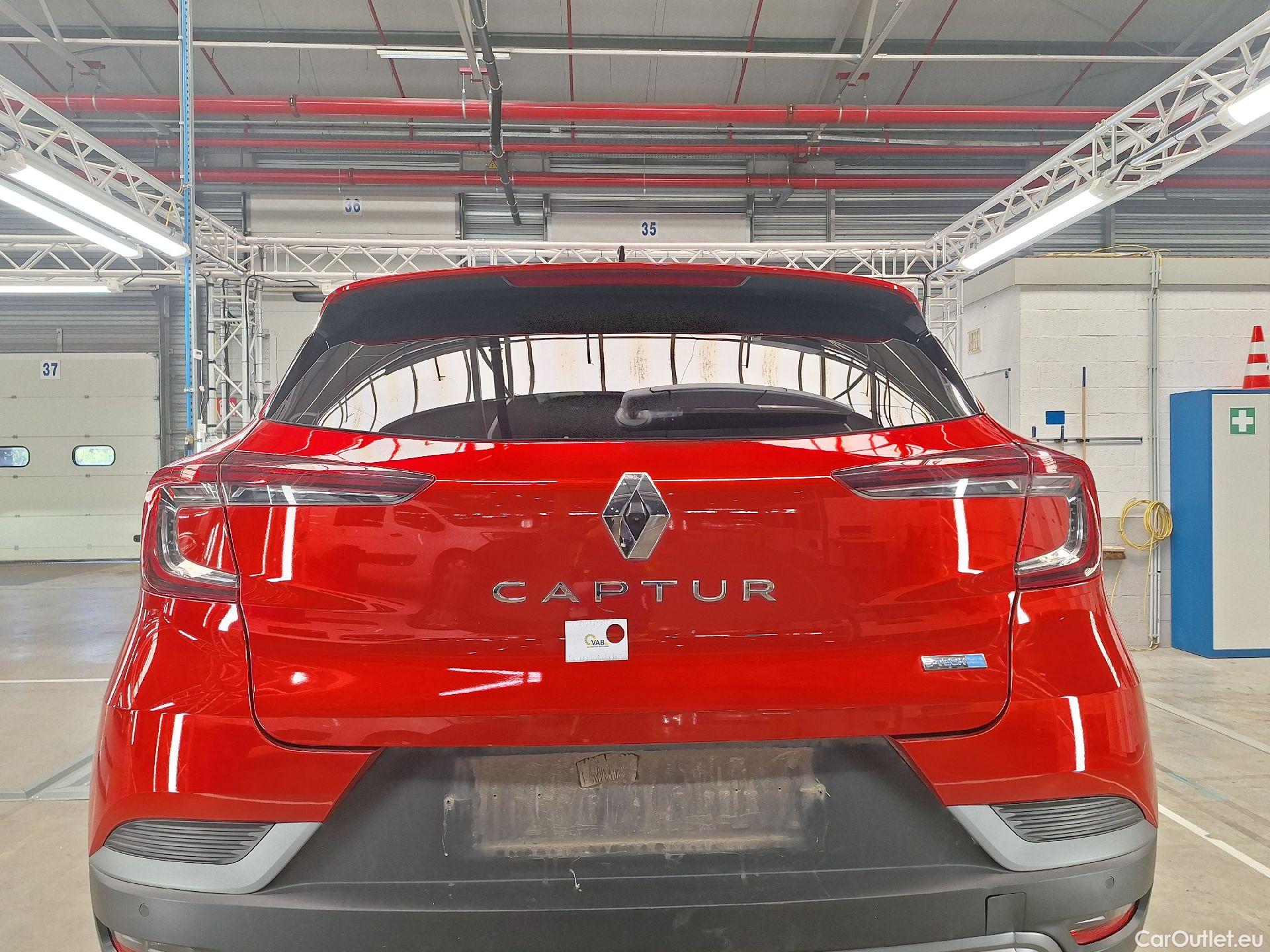  Renault  Captur Renault,  '19 PHEV, Renault  E-TECH Plug-in Hybrid R.S. Line 5d #39