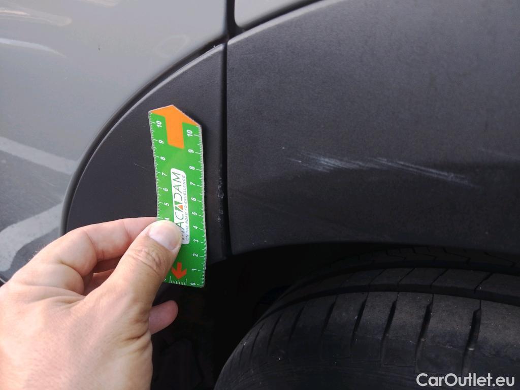  Mini  Cooper MINI  5 PUERTAS 136 CV #47