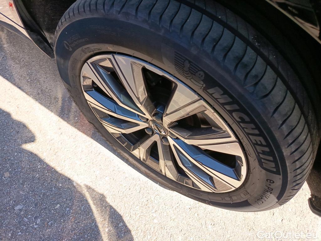  Volvo  XC60 VOLVO  / 2017 / 5P / todoterreno 2.0 T6 AWD Recharge Inscription Auto #25