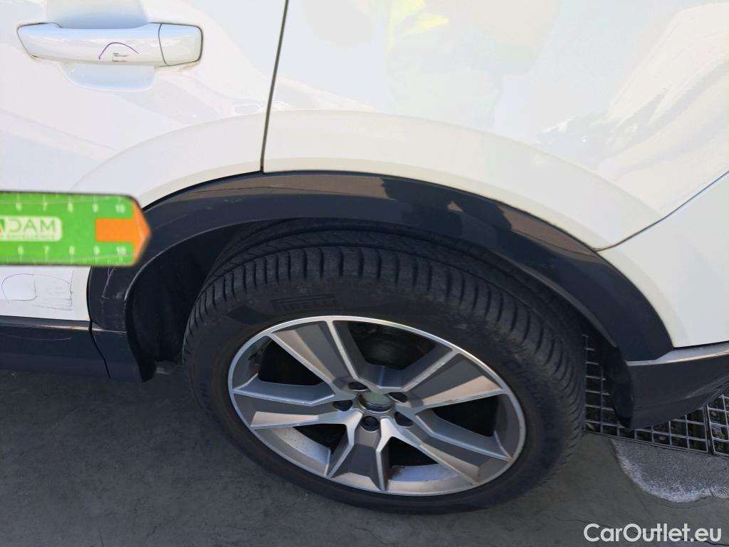  Audi  Q2 AUDI  / 2016 / 5P / todoterreno Design 30 TDI 85kW (116CV) #13