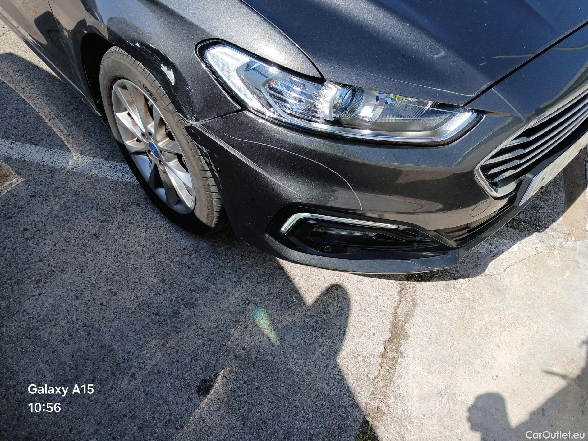  Ford  Mondeo FORD  / 2014 / 5P / berlina con portón 2.0 TDCi 110kW (150CV) Titanium #9