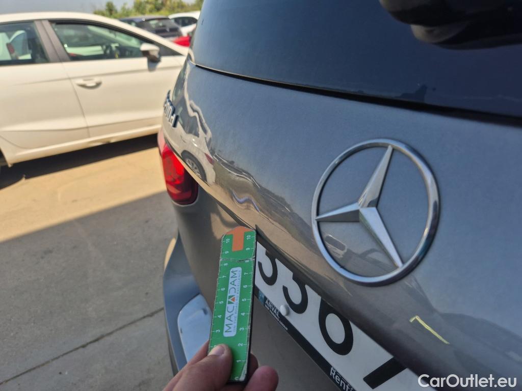  Mercedes  GLB Mercedes-Benz Clase  200 d AMG Line 150CV AT8 E6d #Opcionales 8200€# #8