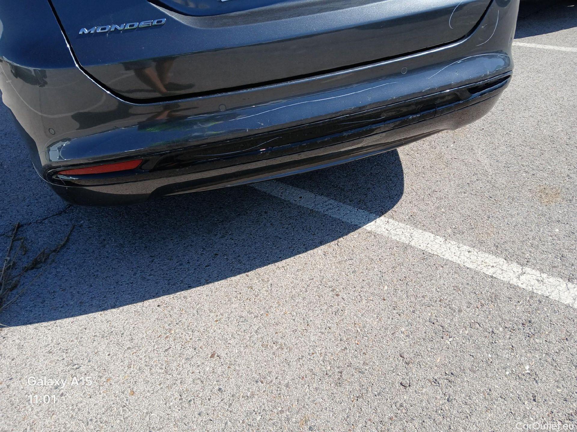  Ford  Mondeo FORD  / 2014 / 5P / berlina con portón 2.0 TDCi 110kW (150CV) Titanium #32
