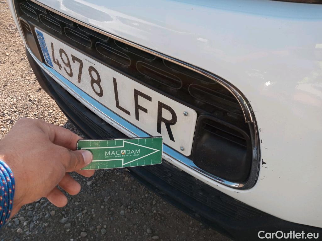  Citroen  C4 Cactus CITROEN  / 2018 / 5P / berlina con portón BlueHDi 100 S&S Feel #4