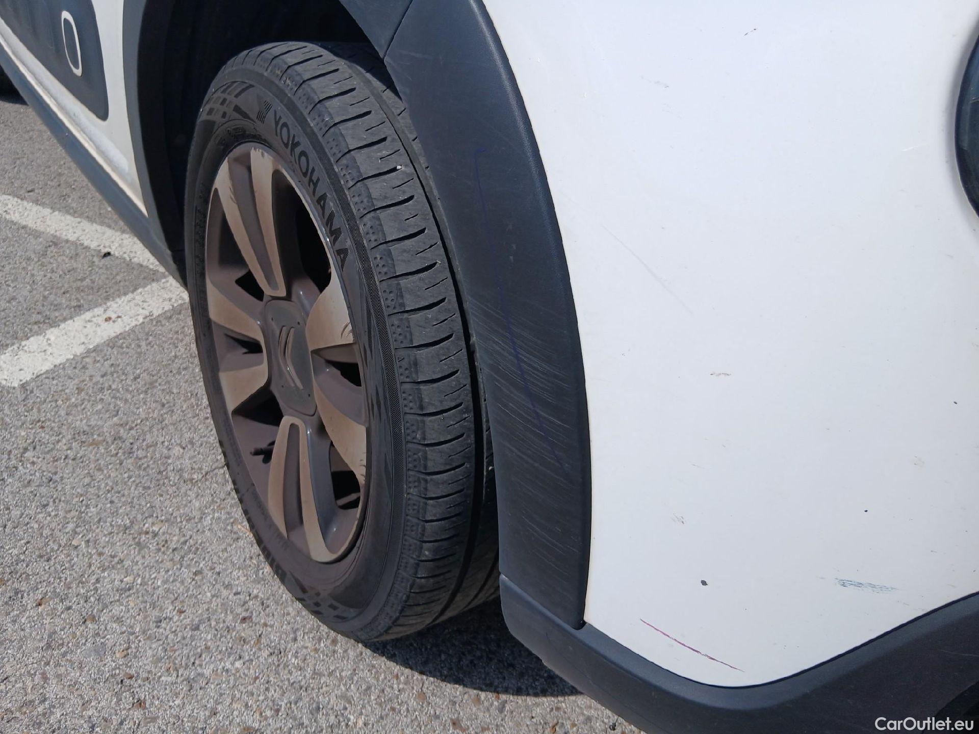 Citroen  C3 CITROEN  / 2016 / 5P / berlina con portón PureTech 60KW (82CV) FEEL (CX) #9
