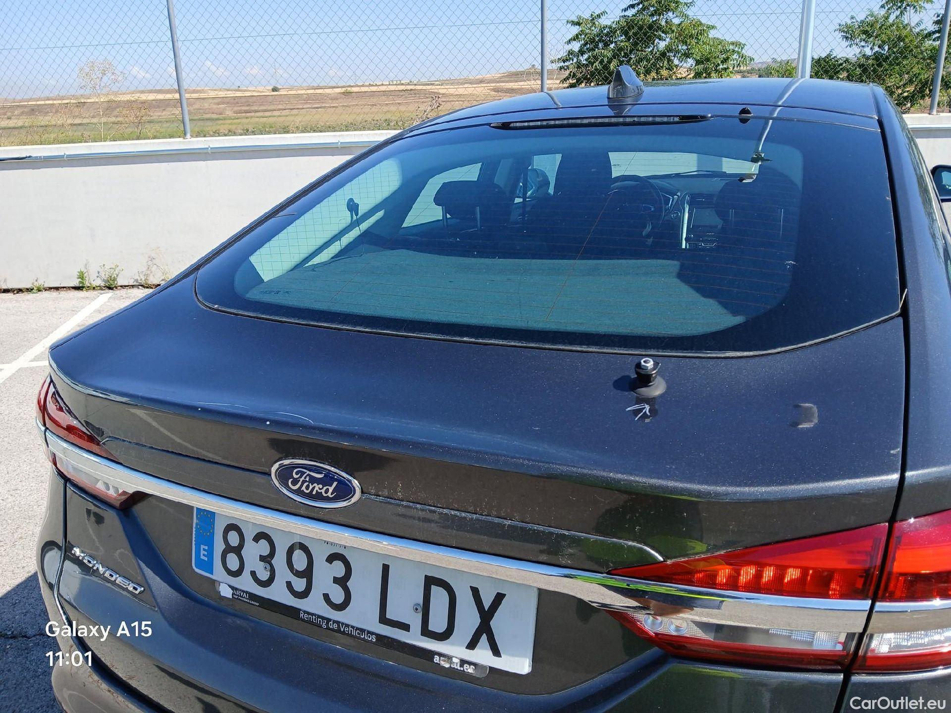  Ford  Mondeo FORD  / 2014 / 5P / berlina con portón 2.0 TDCi 110kW (150CV) Titanium #37